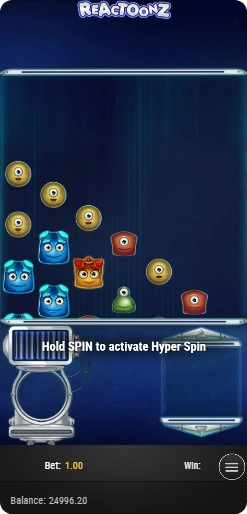 Reactoonzin pelinäkymä, jossa Hyper Spin -toiminto aktivoituu pitämällä SPIN-painiketta pohjassa.